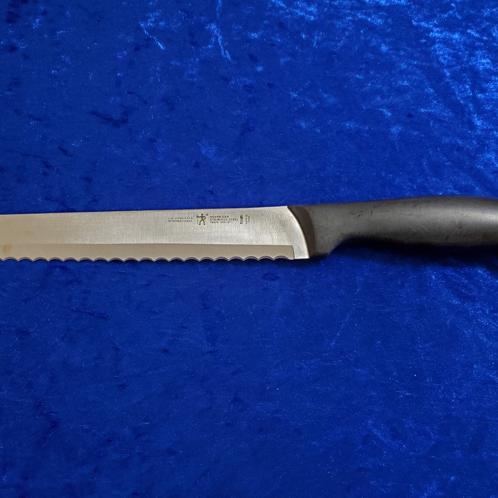 J A Henckels Bread Knife